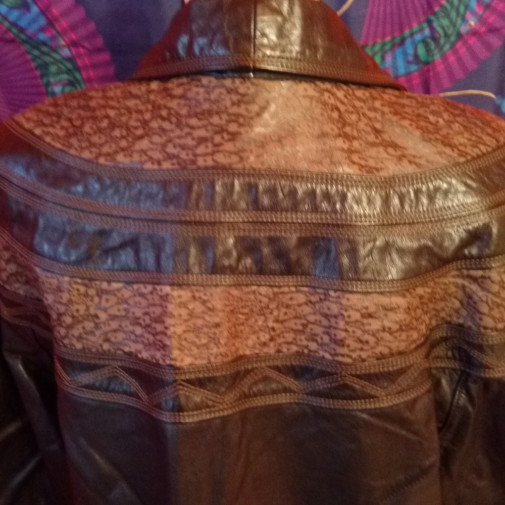 Jacket - Picture 4 of 7